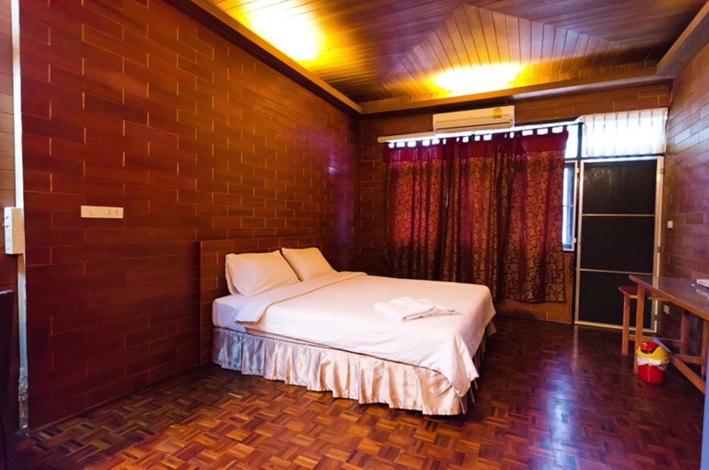 Eight Plus Hotel Bangkok Ngoại thất bức ảnh