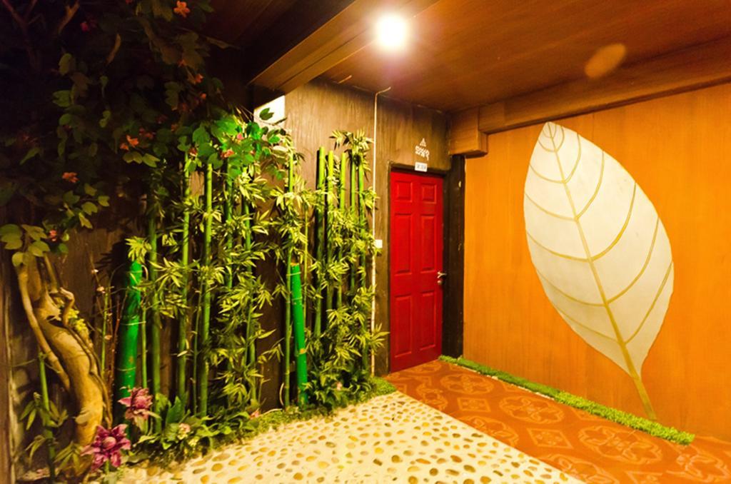 Eight Plus Hotel Bangkok Ngoại thất bức ảnh