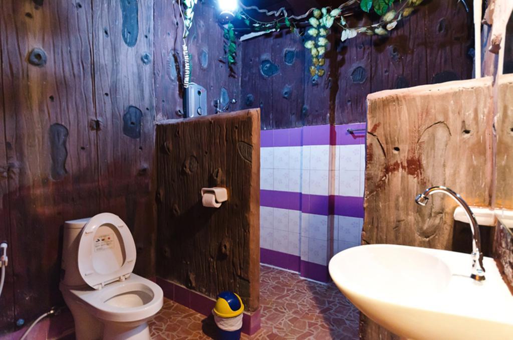Eight Plus Hotel Bangkok Phòng bức ảnh