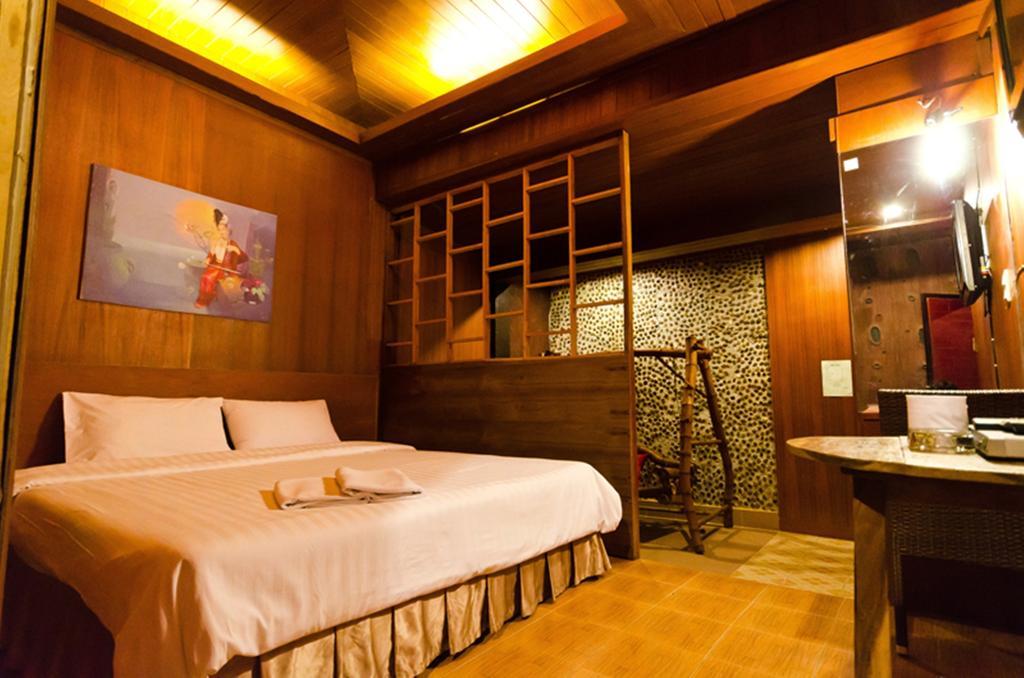 Eight Plus Hotel Bangkok Phòng bức ảnh