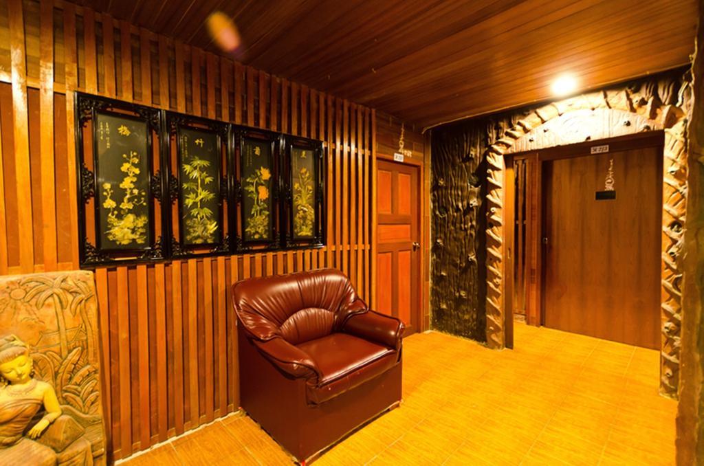 Eight Plus Hotel Bangkok Ngoại thất bức ảnh